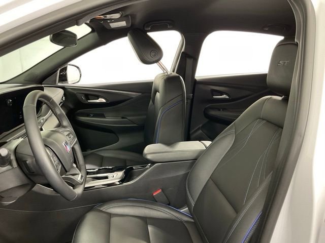 Used 2024 Buick Envista Sport Touring w/ Convenience I Package image 29