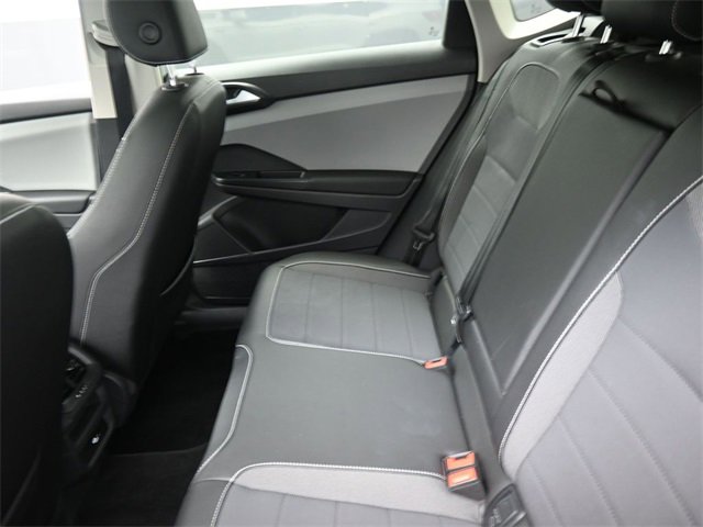 Used 2023 Volkswagen Taos SE w/ Panoramic Sunroof Package image 22