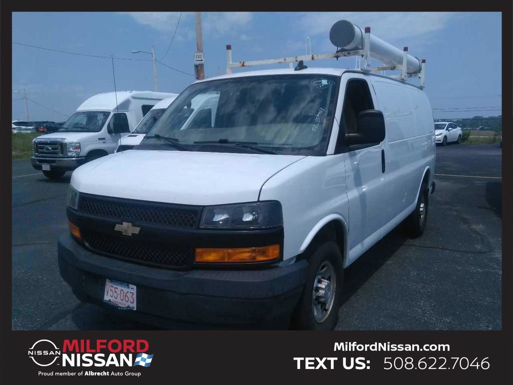 Used 2020 Chevrolet Express 2500 w/ Driver Convenience Package RWD video 1