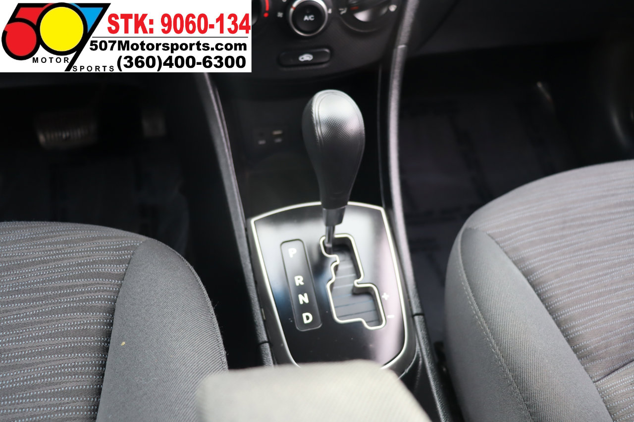 Used 2017 Hyundai Accent SE image 18