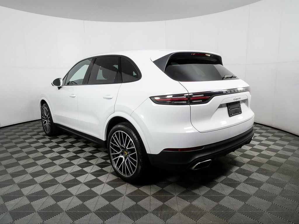 Certified 2023 Porsche Cayenne AWD/4WD image 3