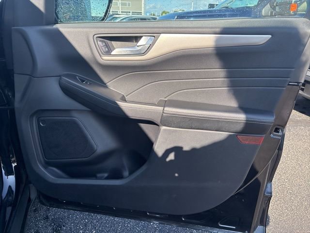 Used 2022 Ford Escape SEL image 12