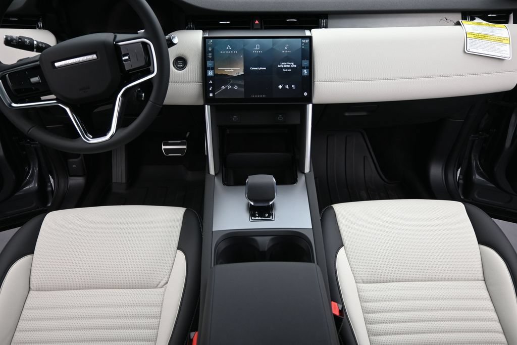 New 2026 Land Rover Discovery Sport Landmark AWD/4WD image 20