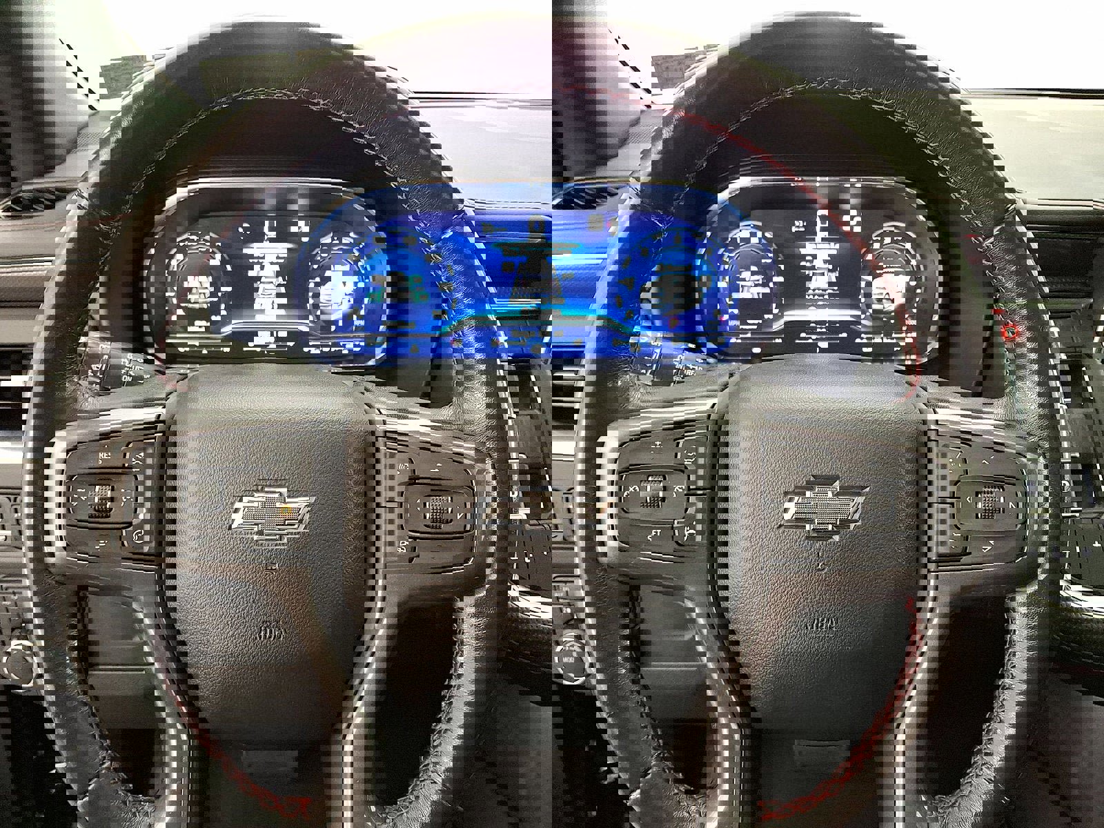 Used 2022 Chevrolet Tahoe RST w/ Luxury Package image 16