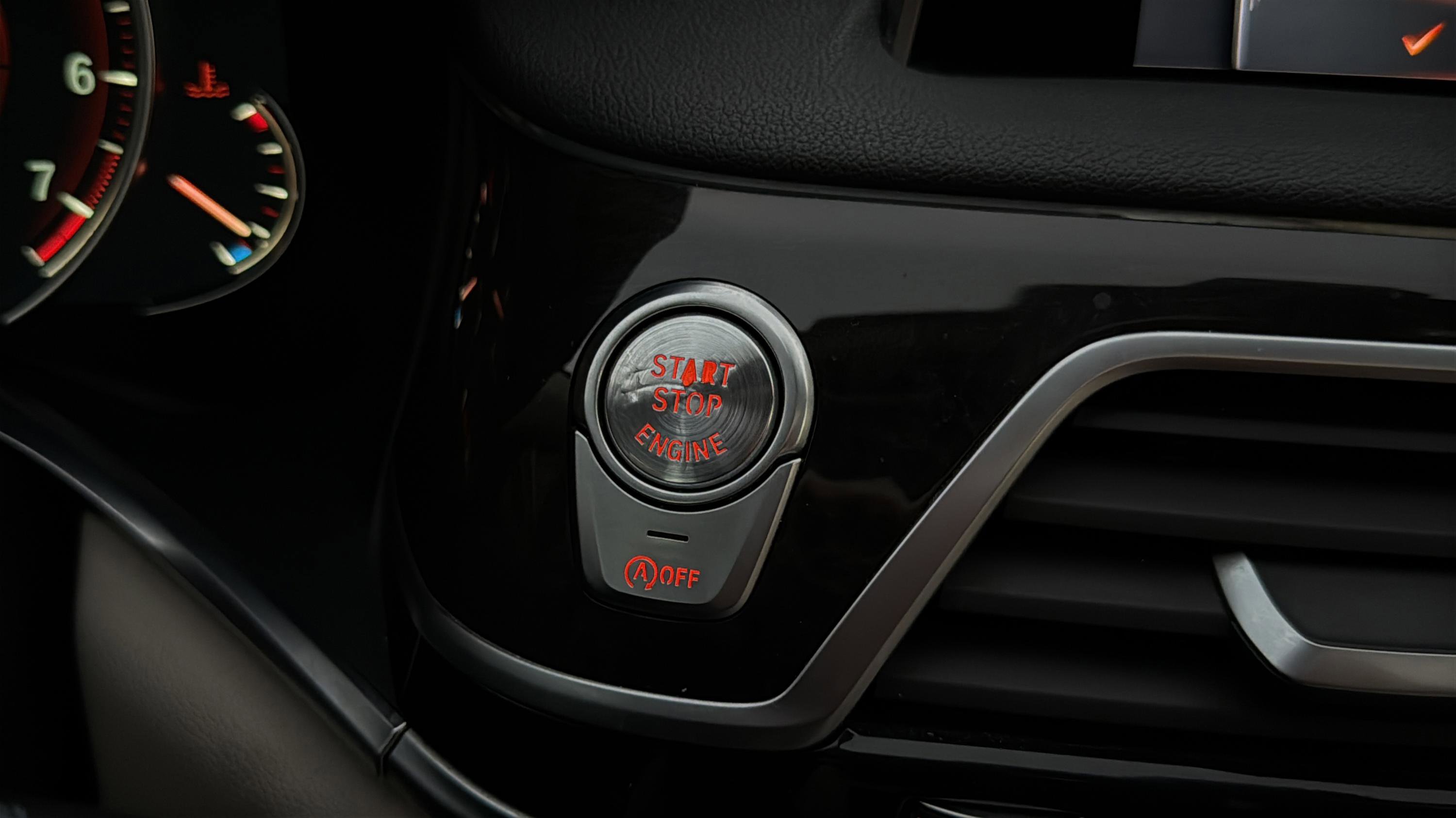 Used 2016 BMW 740i image 20