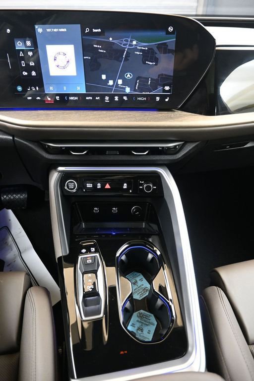 Certified 2025 Audi Q5 Premium Plus w/ Premium Plus image 28