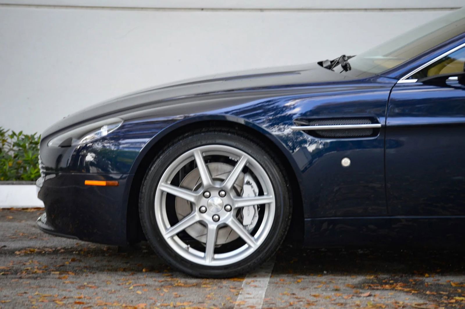 Used 2008 Aston Martin V8 Vantage Coupe image 7