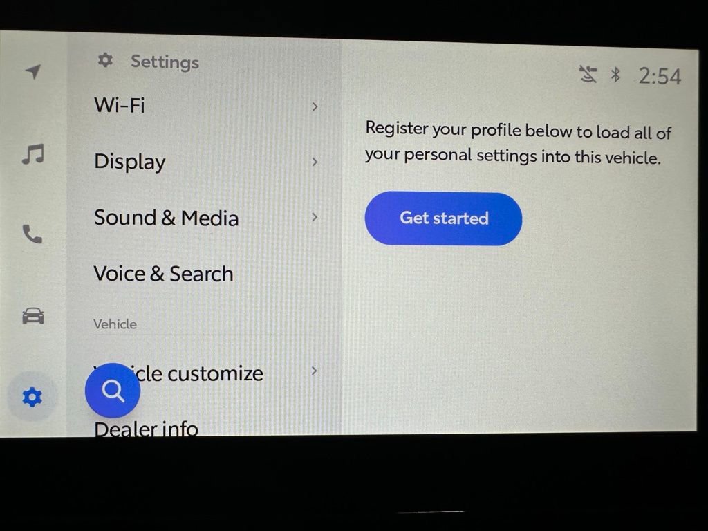 Used 2025 Toyota RAV4 XLE image 34