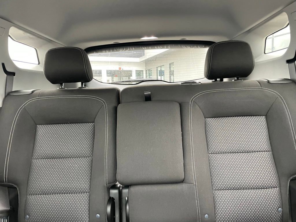 Used 2024 GMC Terrain SLE w/ Driver Convenience Package FWD image 21