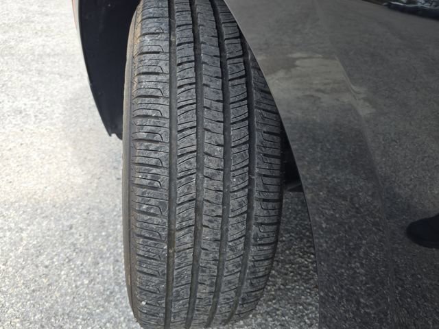 Used 2024 Chevrolet Equinox LT image 29