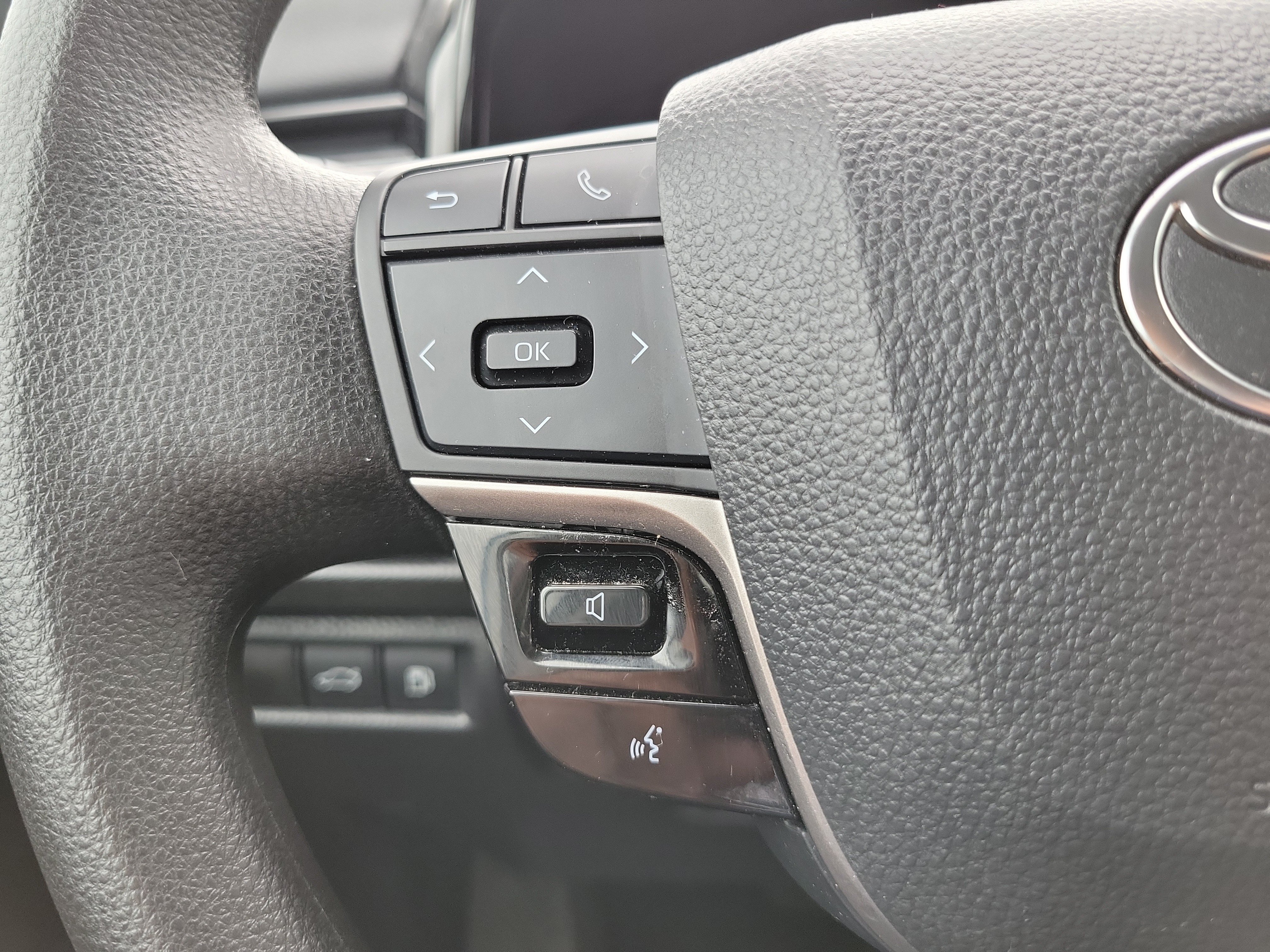 Certified 2025 Toyota Camry LE FWD image 23