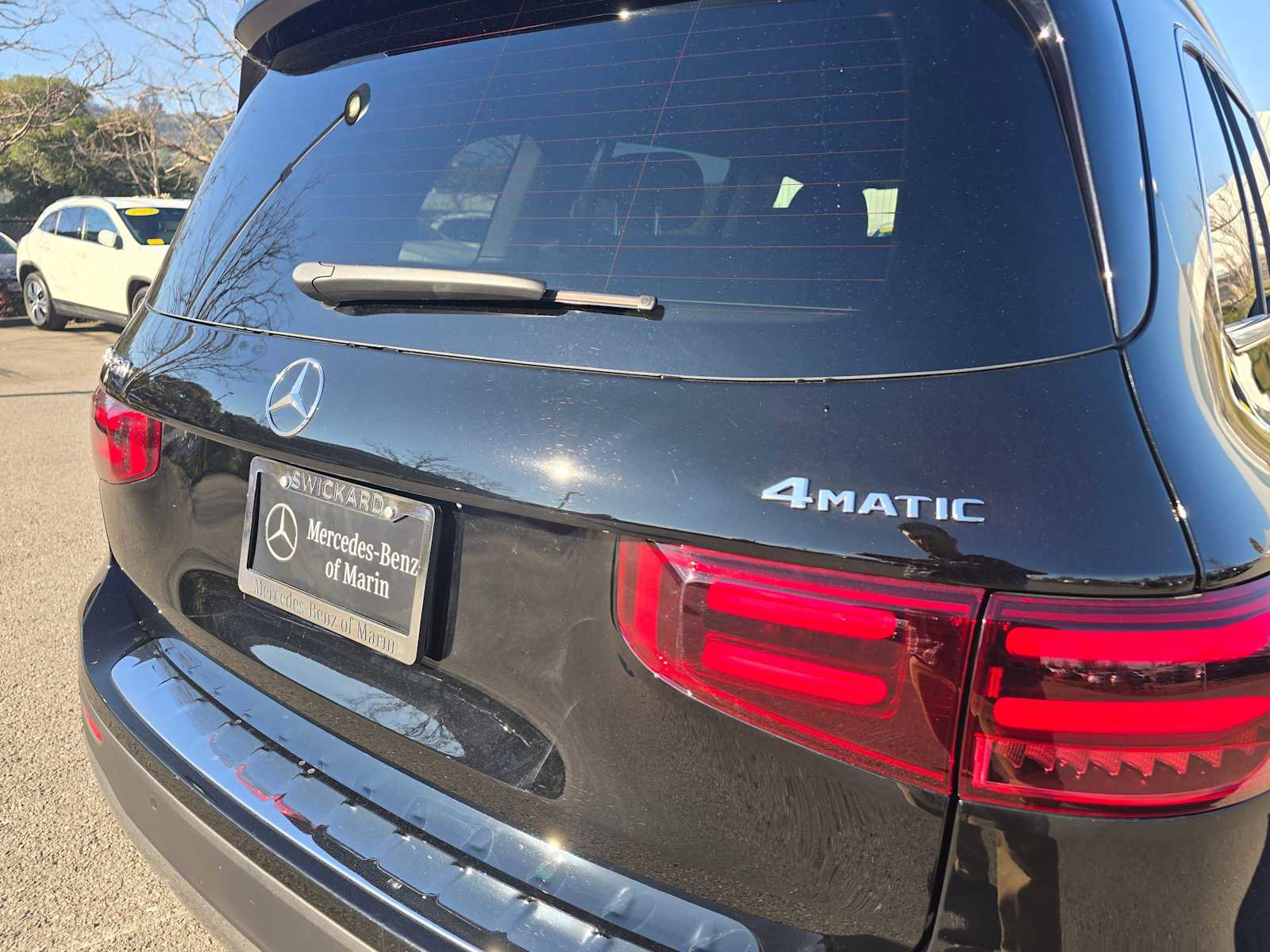 Used 2025 Mercedes-Benz GLB 250 4MATIC image 15