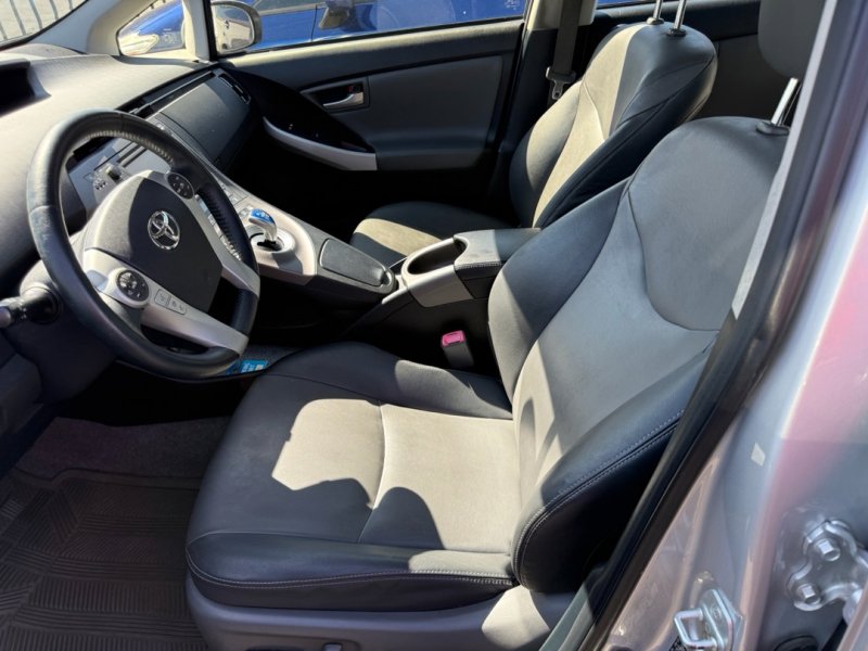Used 2012 Toyota Prius Four FWD image 9