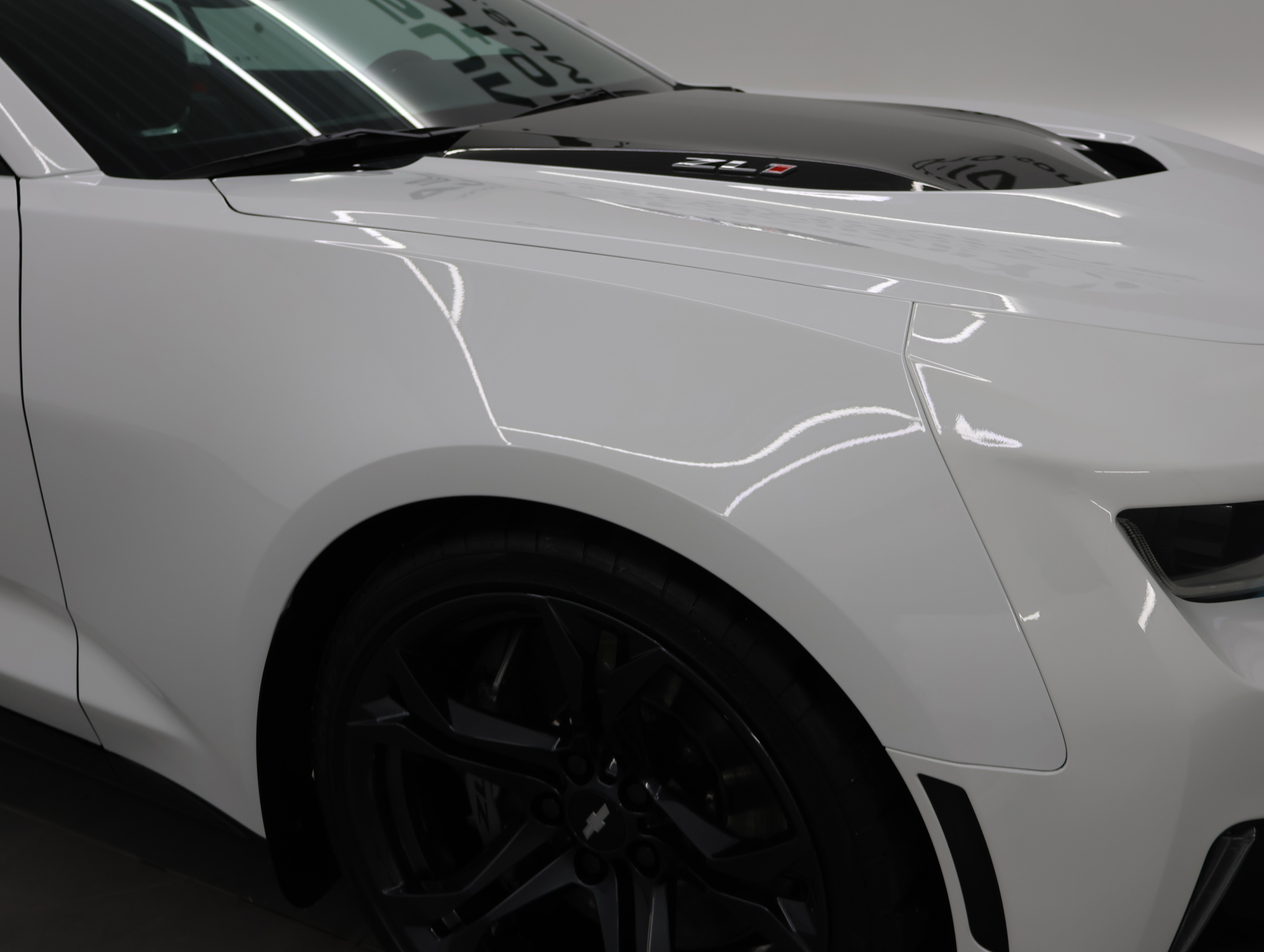 Used 2018 Chevrolet Camaro ZL1 RWD image 23