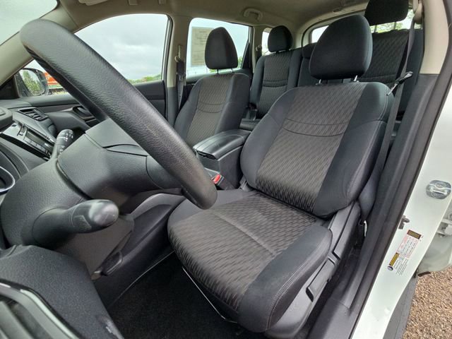 Used 2019 Nissan Rogue S FWD image 11