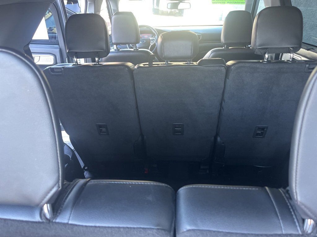 Used 2023 Ford Explorer Limited image 14