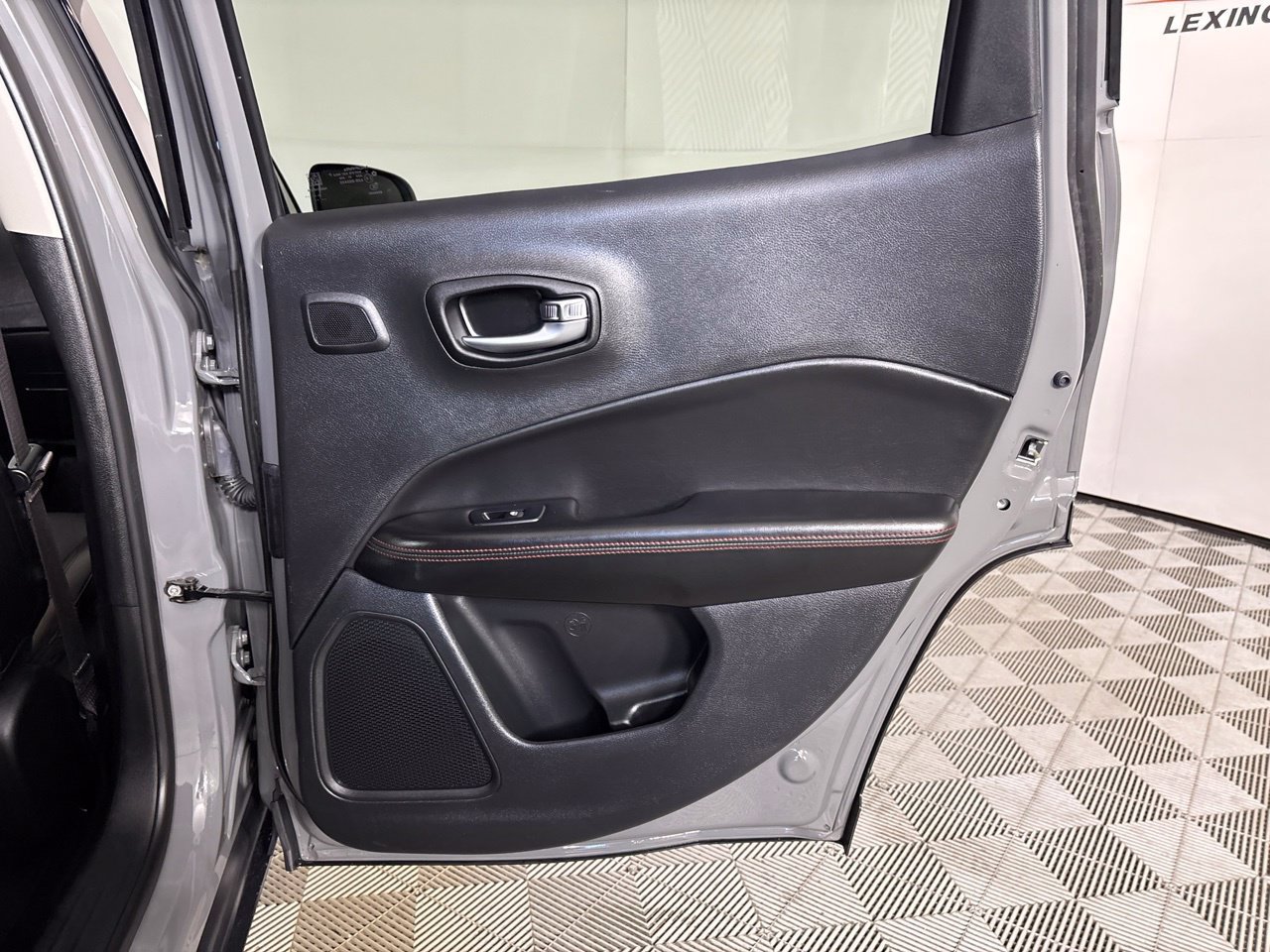 Used 2021 Jeep Compass Trailhawk w/ Sun and Sound Group AWD/4WD image 30