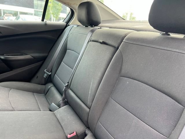 Used 2017 Chevrolet Cruze LT w/ Convenience Package FWD image 29