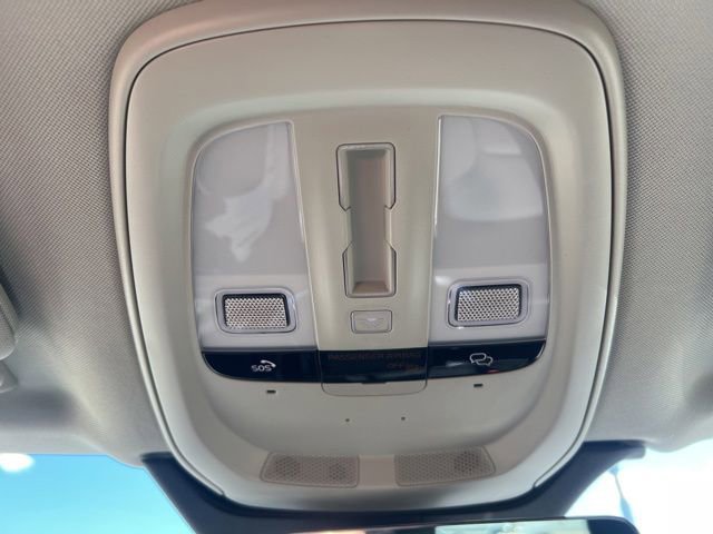 New 2026 Volvo XC90 B6 Plus w/ Protection Package Premier AWD/4WD image 37