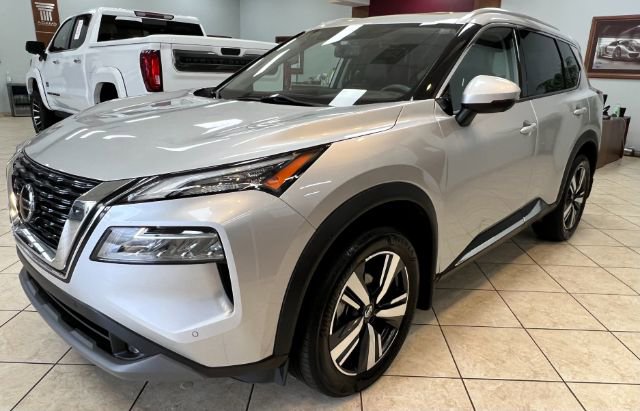 Used 2021 Nissan Rogue SL image 3