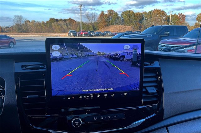 Used 2023 Ford Transit 350 XLT image 13