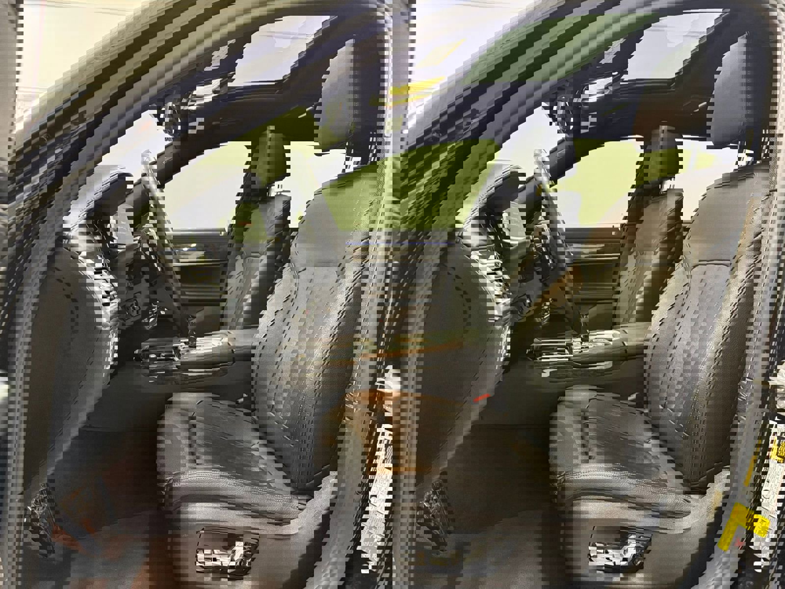 Used 2018 BMW 740e xDrive image 16