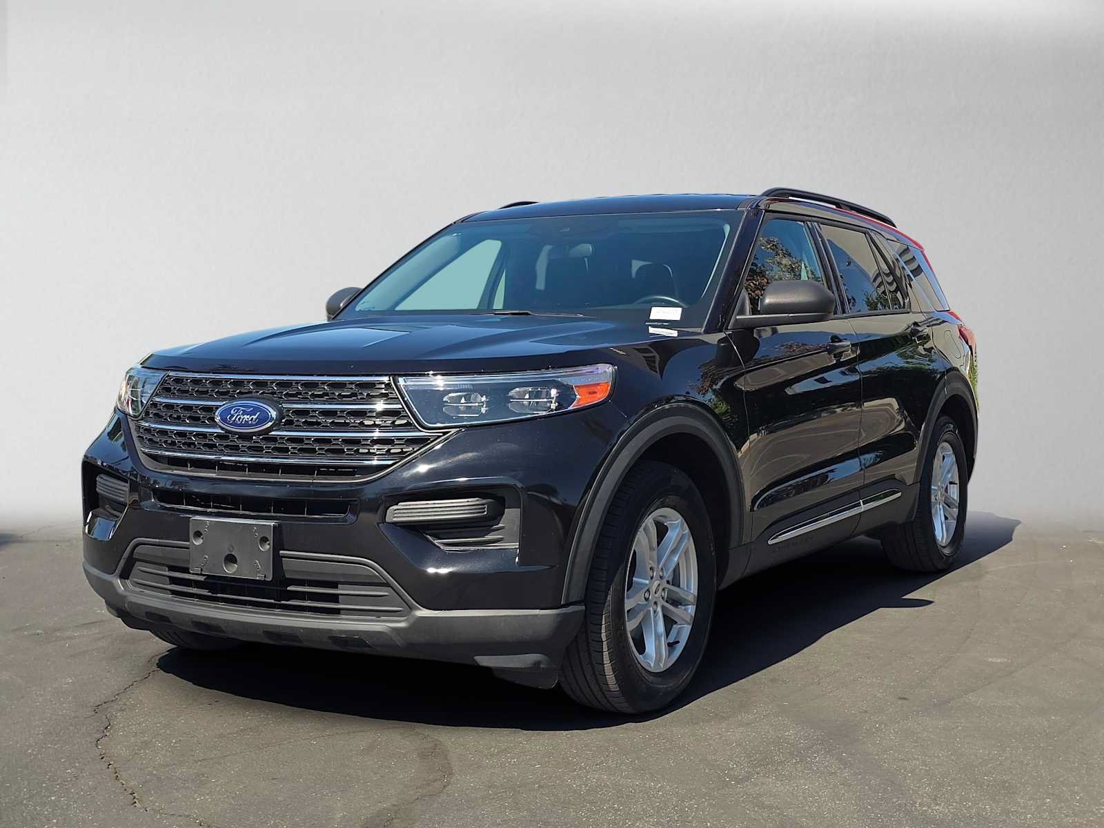 Used 2023 Ford Explorer XLT RWD image 7