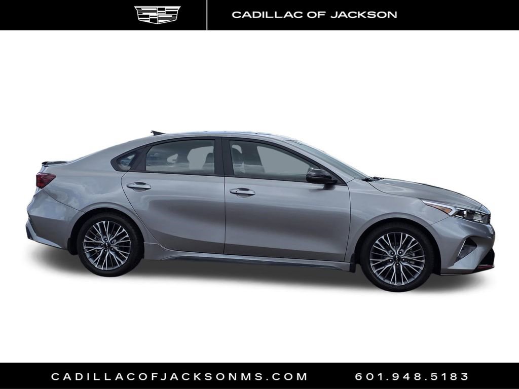 Used 2023 Kia Forte GT-Line w/ GT-Line Premium Package FWD image 4