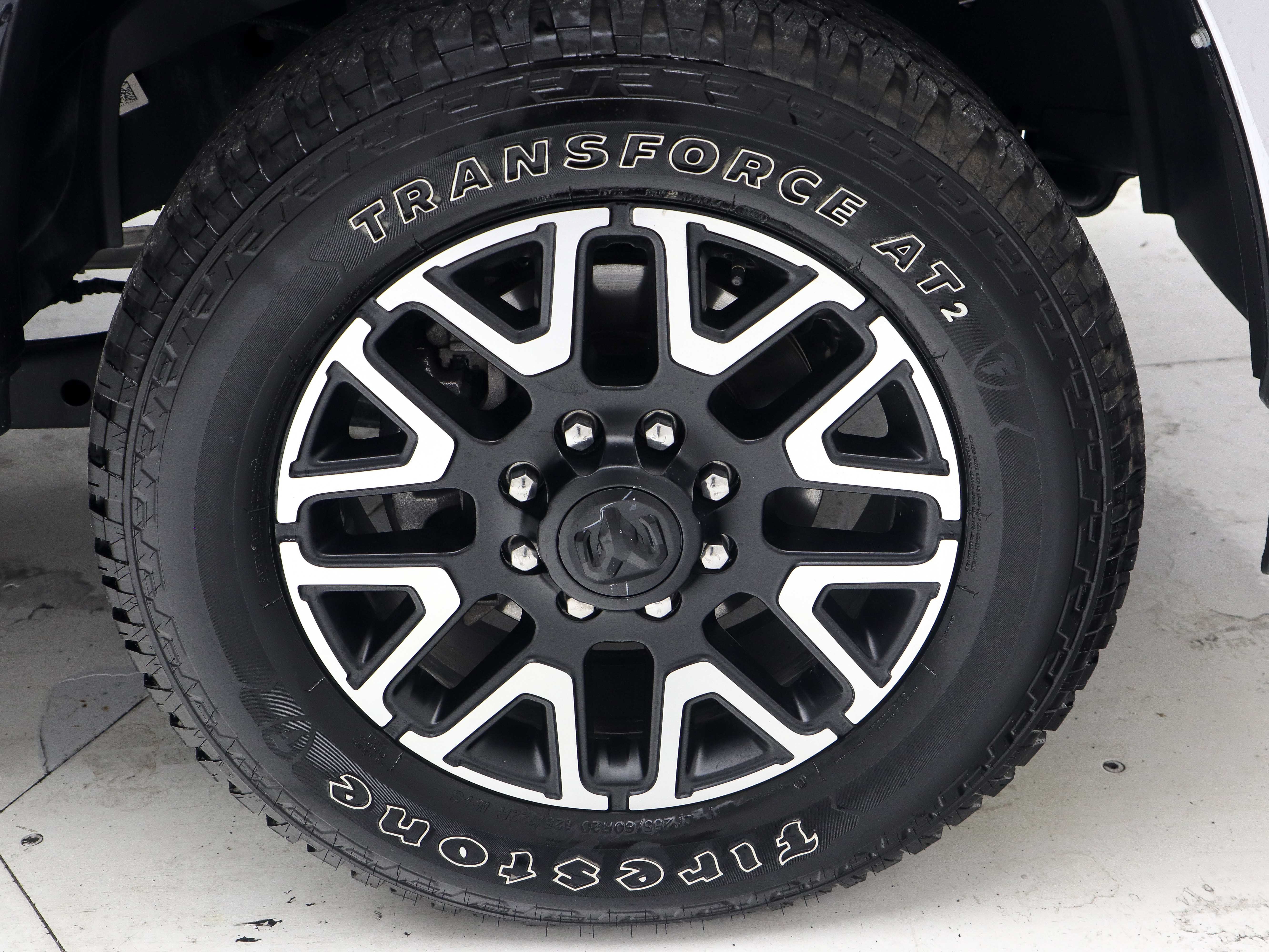 Used 2026 RAM 2500 Limited AWD/4WD image 32