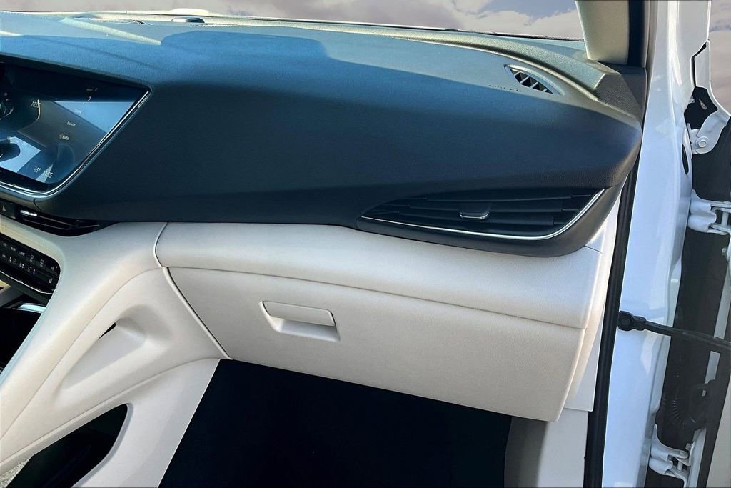 Used 2023 Buick Envision Essence w/ Technology Package I image 26