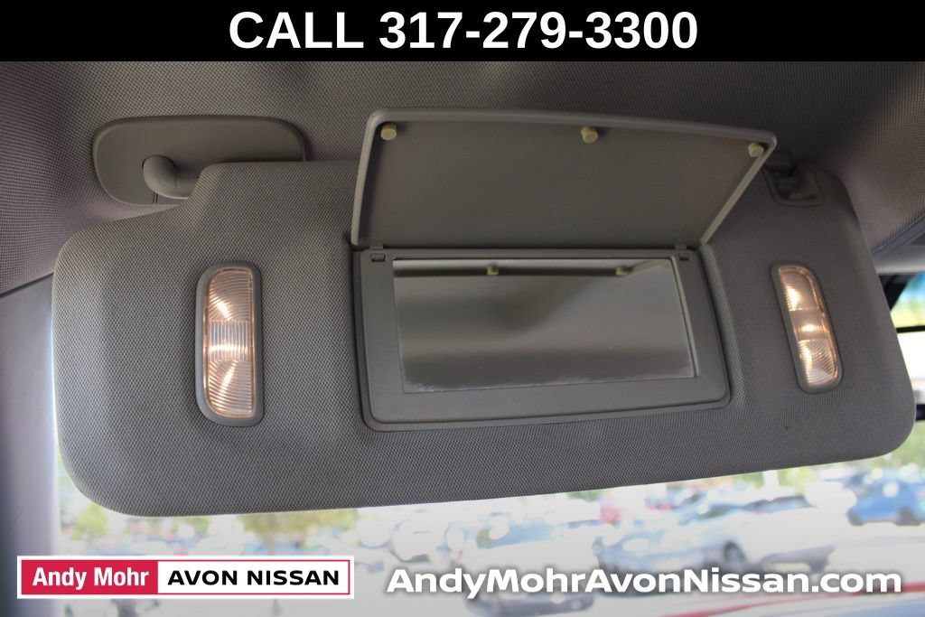 Used 2018 Chevrolet Silverado 1500 LT w/ LT Convenience Package AWD/4WD image 35