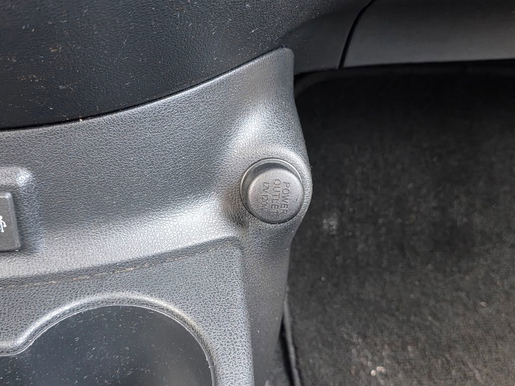 Used 2019 Nissan Versa SV FWD image 30