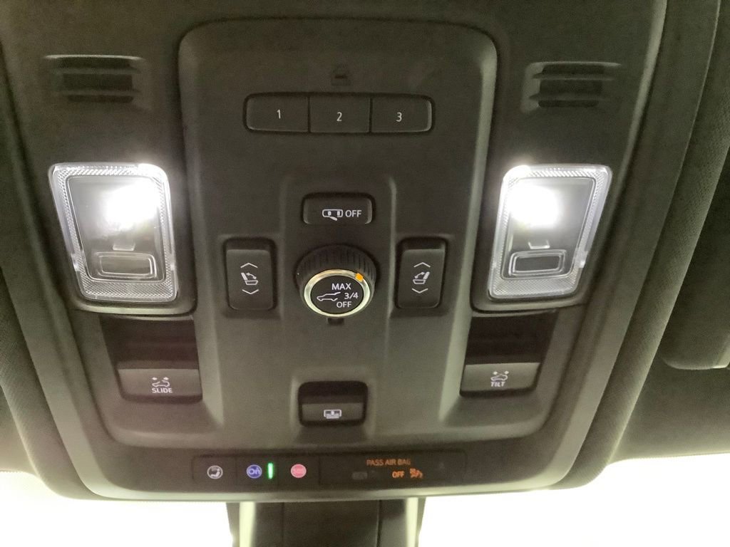 Used 2022 Chevrolet Tahoe Z71 w/ Z71 Off-Road Package image 21