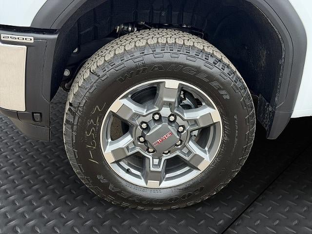 New 2026 GMC Sierra 2500 SLT w/ SLT Premium Package AWD/4WD image 10