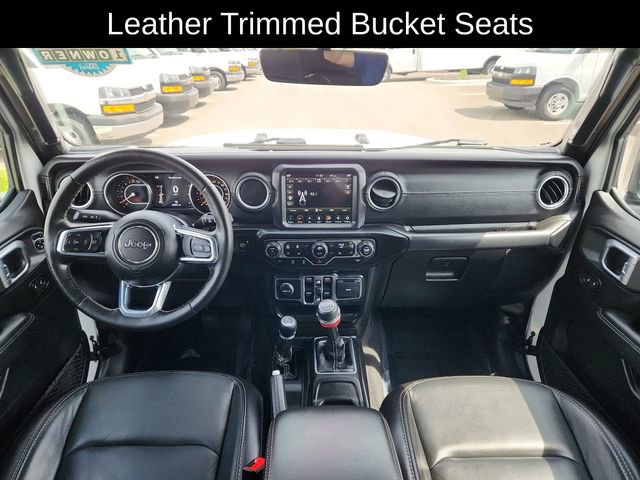 Used 2020 Jeep Wrangler Unlimited Sahara AWD/4WD image 38