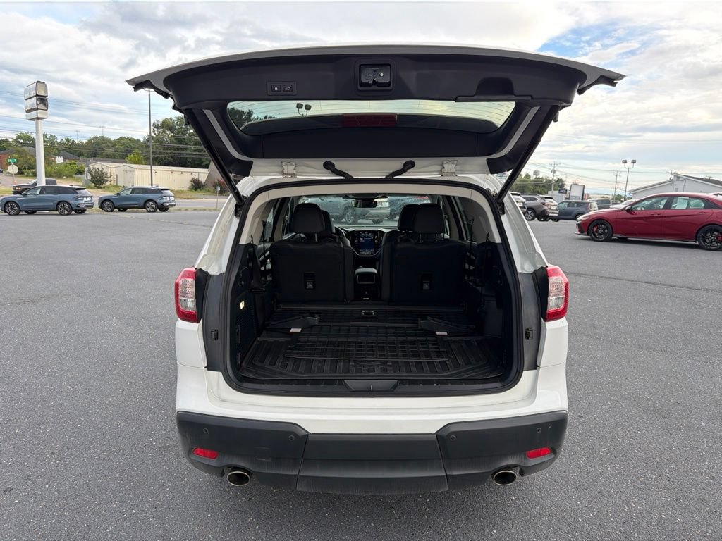 Certified 2026 Subaru Ascent Premium AWD/4WD image 18