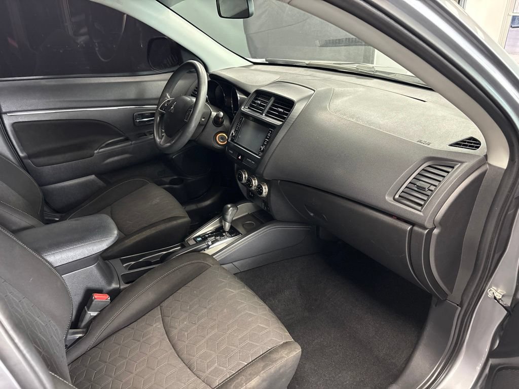 Used 2020 Mitsubishi Outlander Sport ES FWD image 11