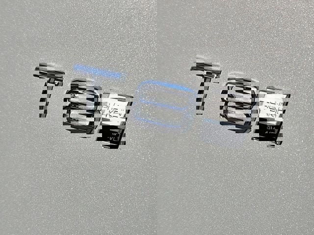 New 2026 Volvo XC90 T8 Plus w/ Protection Package Premier image 18