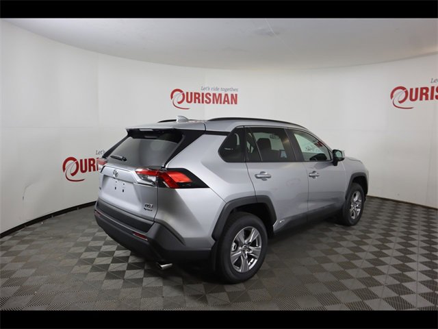 Used 2025 Toyota RAV4 XLE w/ Convenience Package image 10