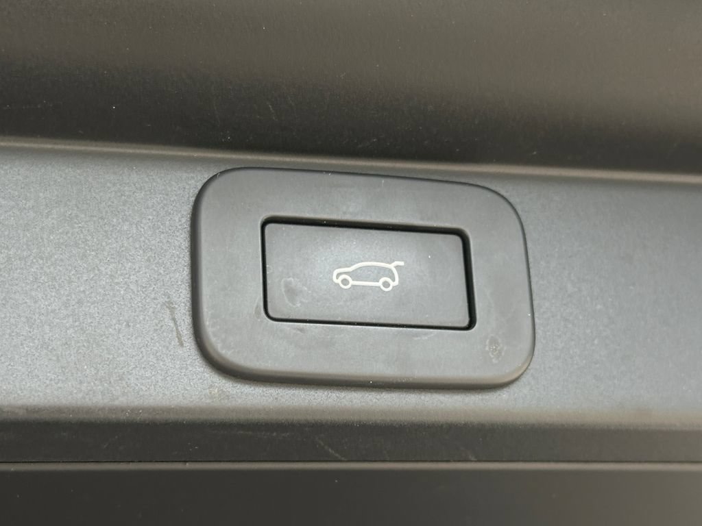 Used 2023 Land Rover Range Rover SE AWD/4WD image 41