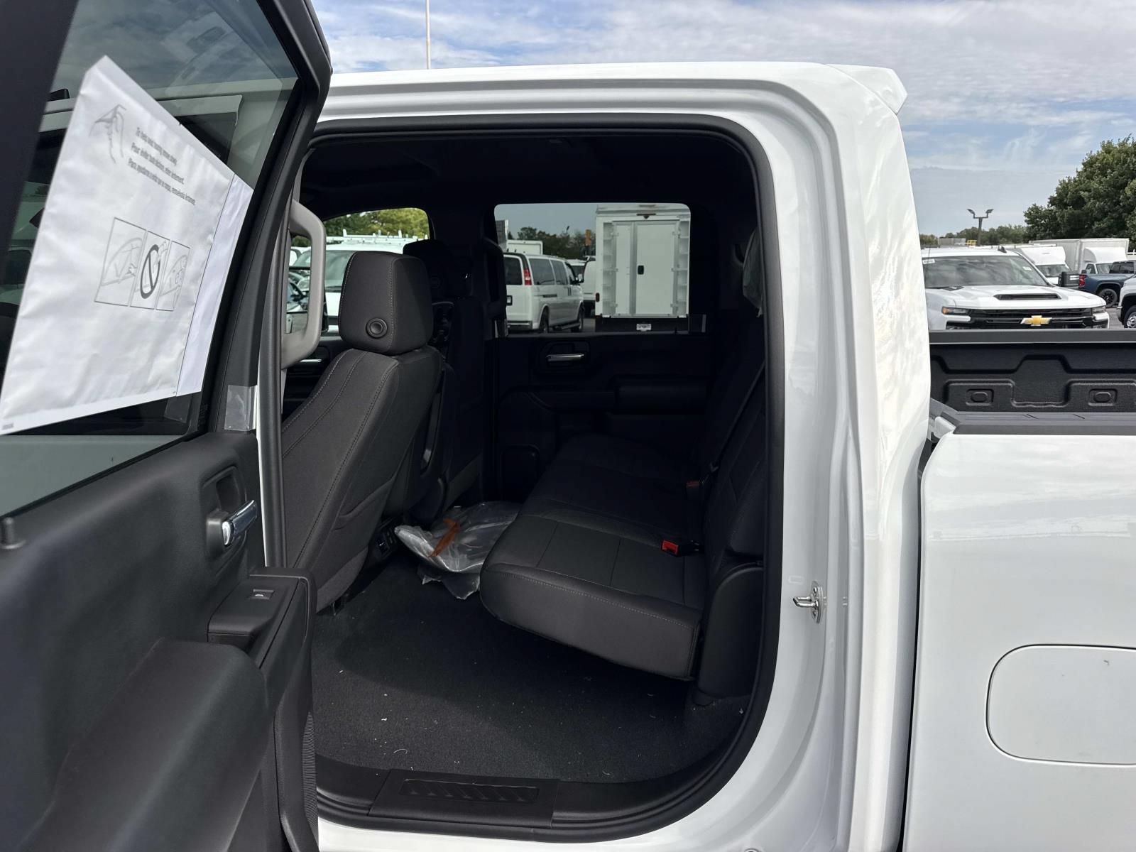 New 2026 Chevrolet Silverado 2500 Custom w/ Custom Value Package AWD/4WD image 18