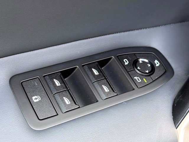 Used 2023 BMW iX M60 image 18