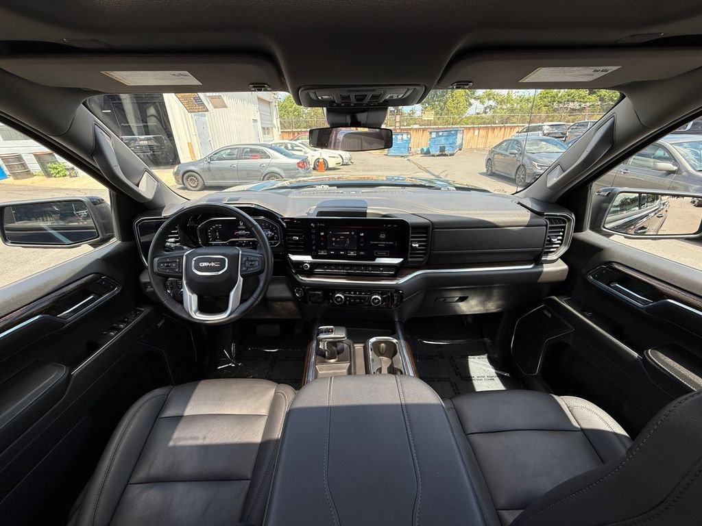 Used 2024 GMC Sierra 1500 Elevation w/ Elevation Premium Package AWD/4WD image 24