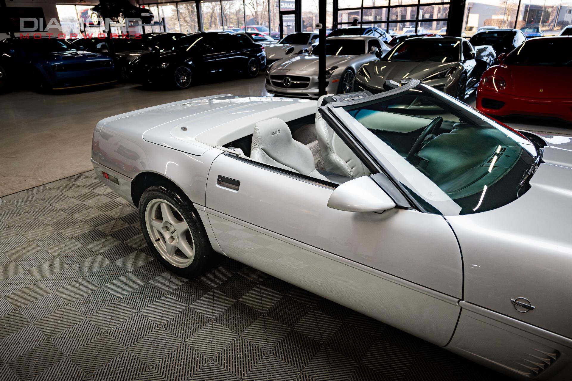 Used 1996 Chevrolet Corvette Convertible RWD image 46