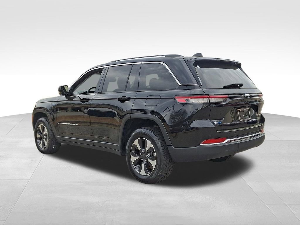 Used 2024 Jeep Grand Cherokee Limited 4xe image 4