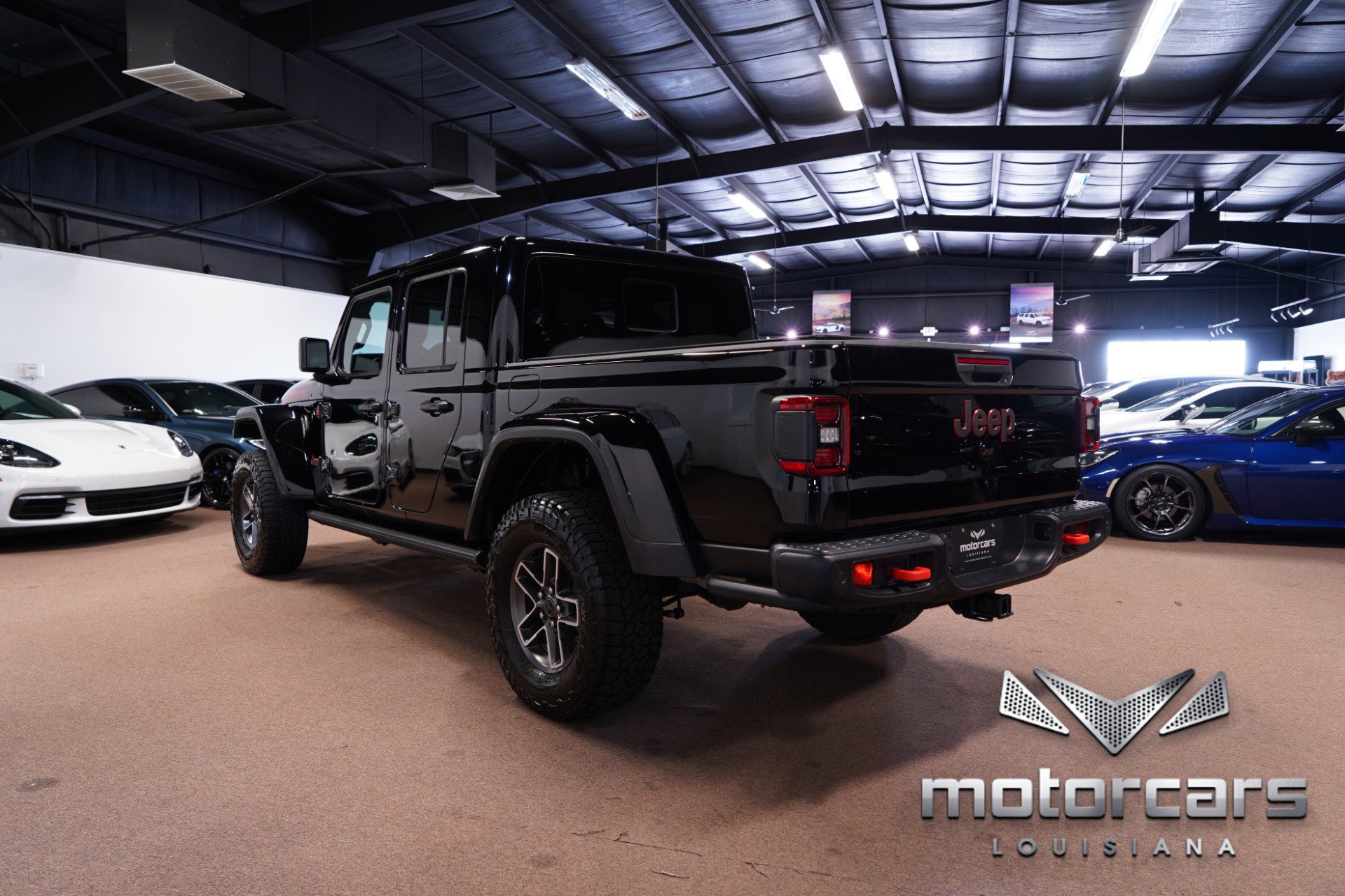 Used 2024 Jeep Gladiator Mojave AWD/4WD image 6