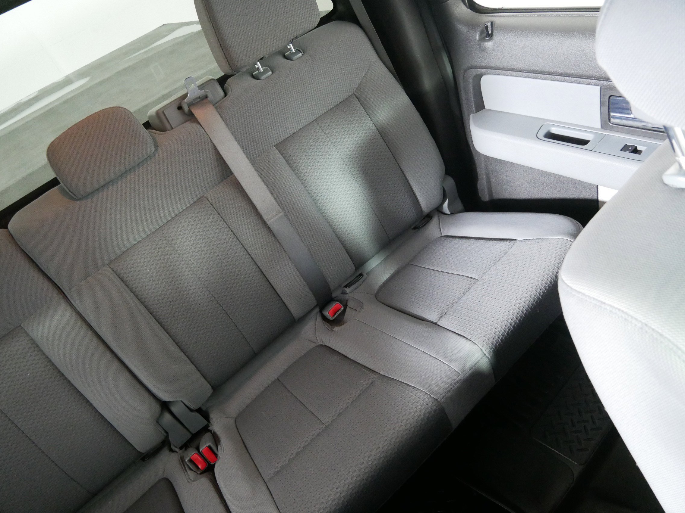 Used 2014 Ford F150 XLT image 14