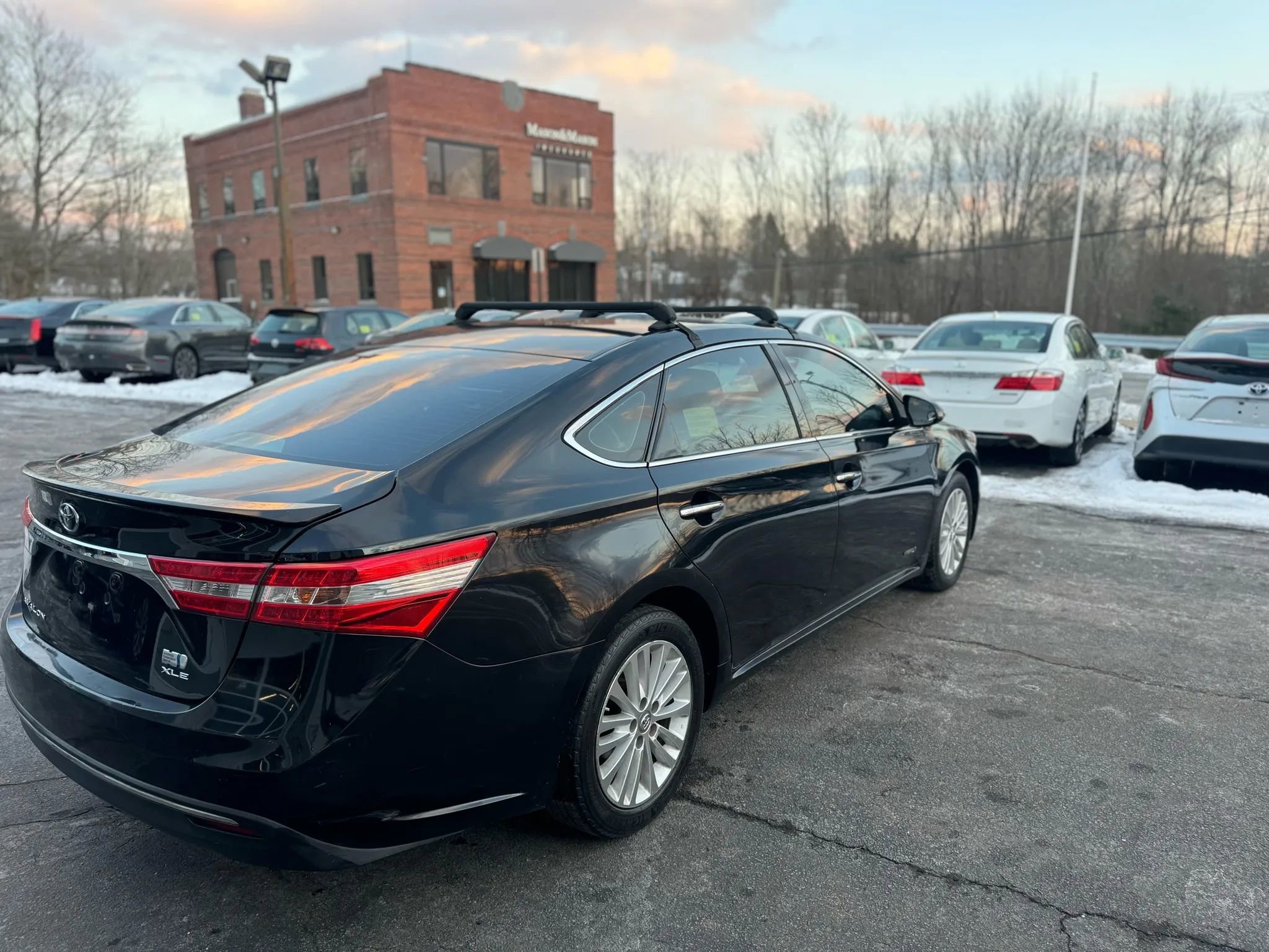 Used 2014 Toyota Avalon XLE Premium image 5