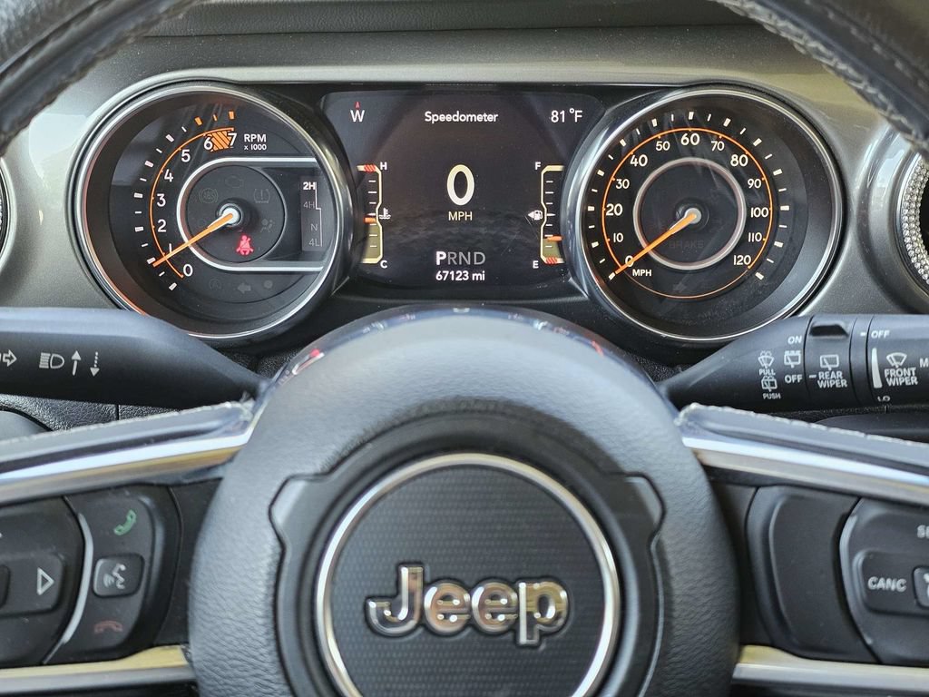 Used 2020 Jeep Wrangler Unlimited Sahara AWD/4WD image 26