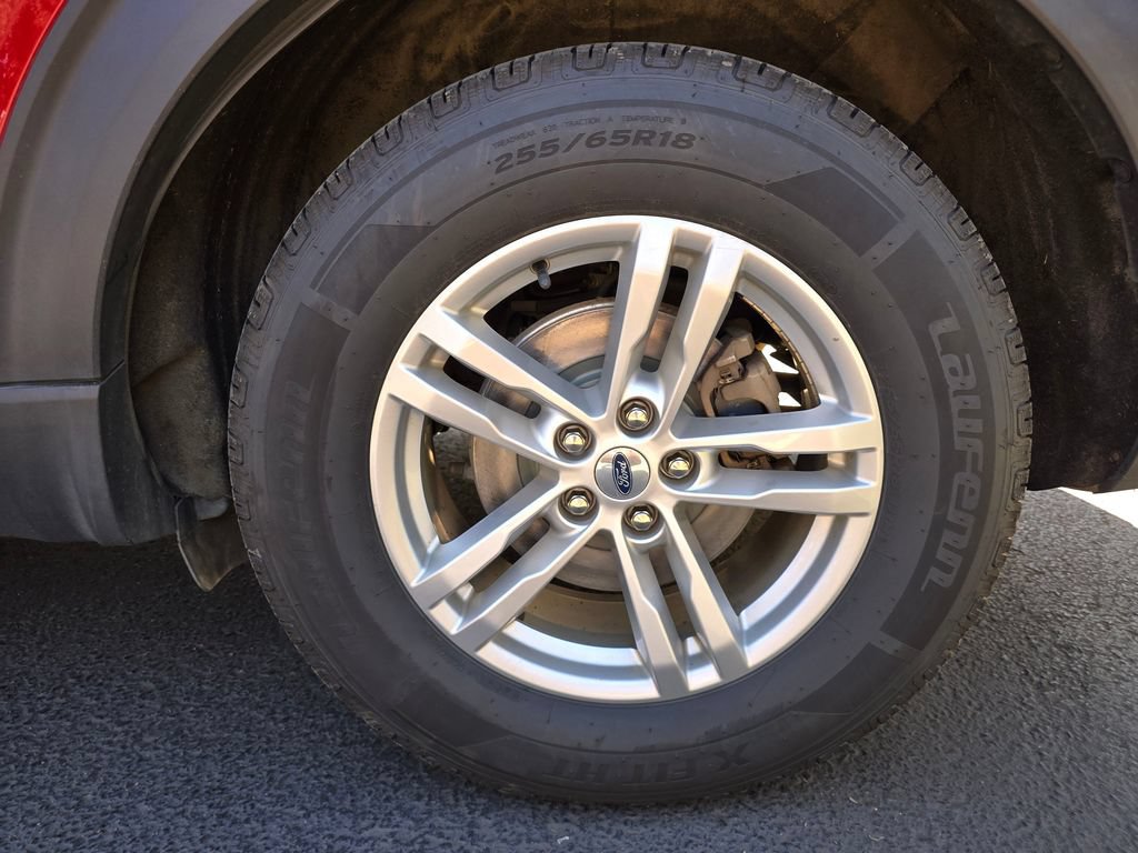 Used 2020 Ford Explorer XLT w/ Equipment Group 202A AWD/4WD image 6